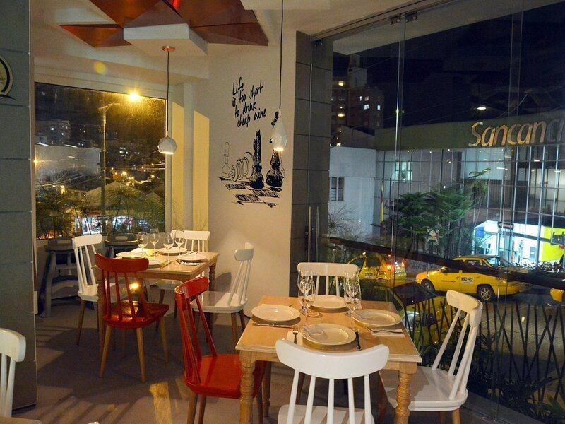 Quo Quality Hotel Manizales Exteriér fotografie Restaurant in Athens