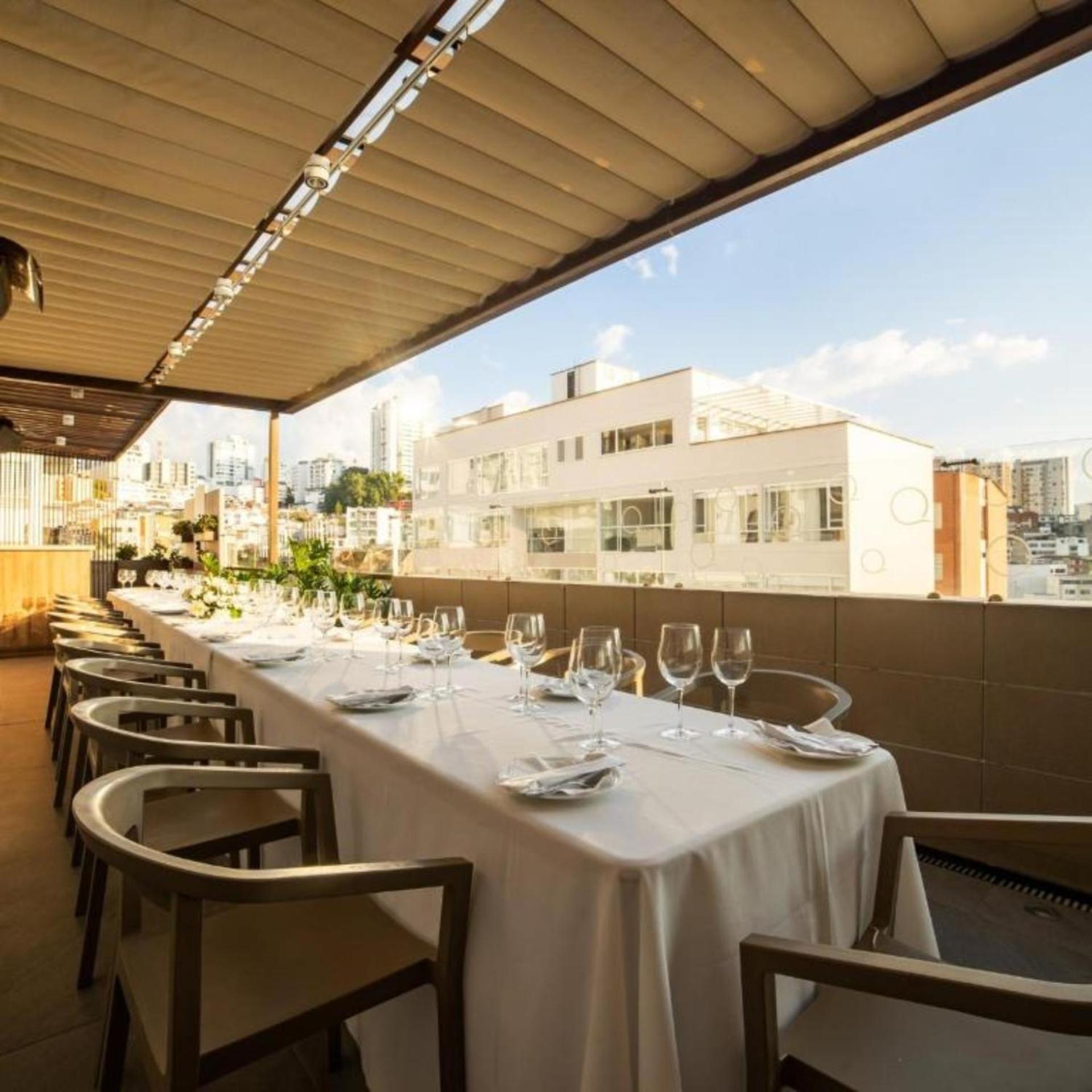 Quo Quality Hotel Manizales Exteriér fotografie The Terrace at the Four Seasons Hotel