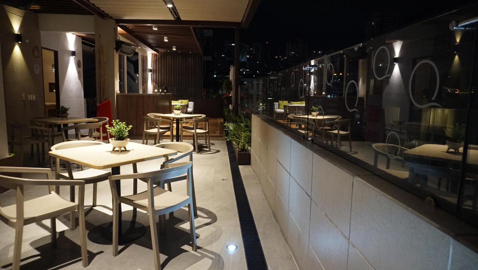 Quo Quality Hotel Manizales Exteriér fotografie The interior of the lounge