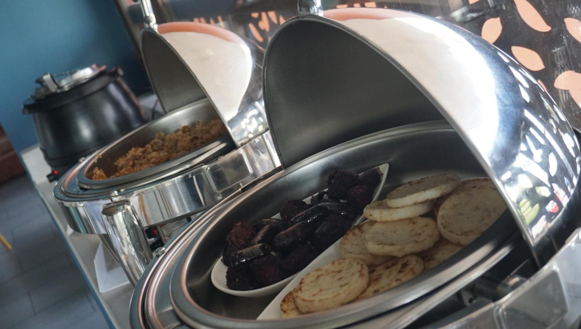 Quo Quality Hotel Manizales Exteriér fotografie A chafing dish