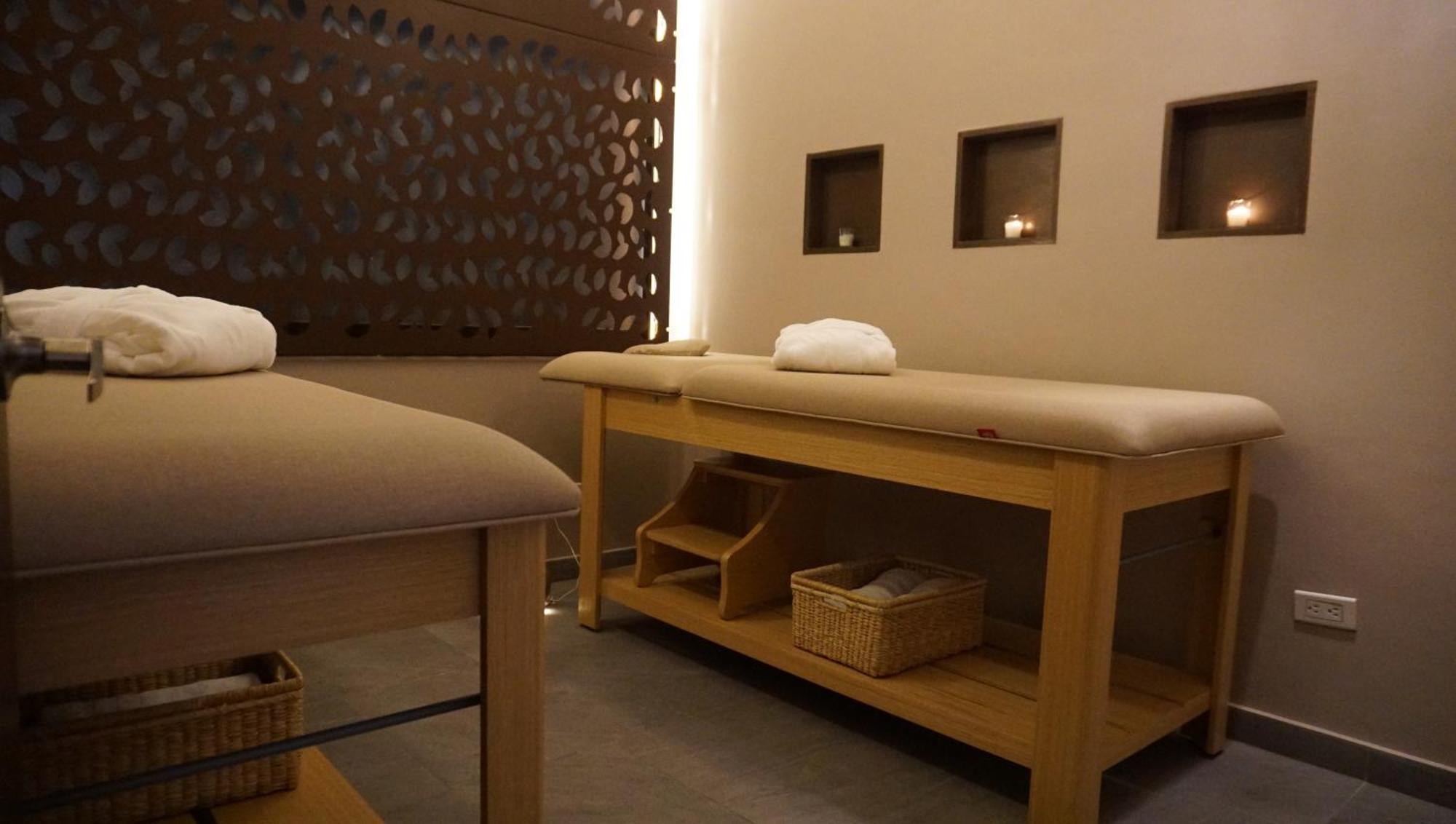 Quo Quality Hotel Manizales Exteriér fotografie Massage table